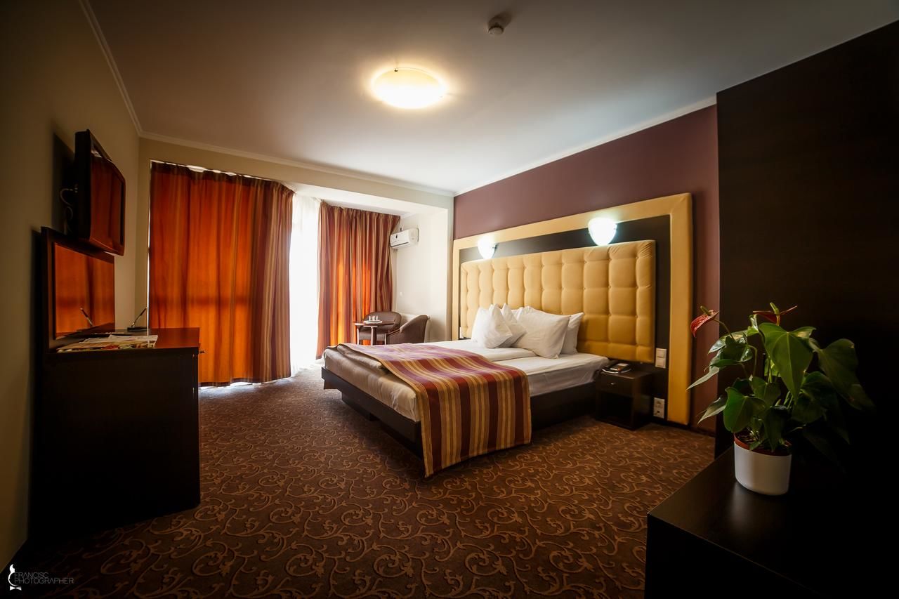 Отель Hotel Ozana Бистрица-43