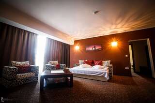 Отель Hotel Ozana Бистрица Суперлюкс-4