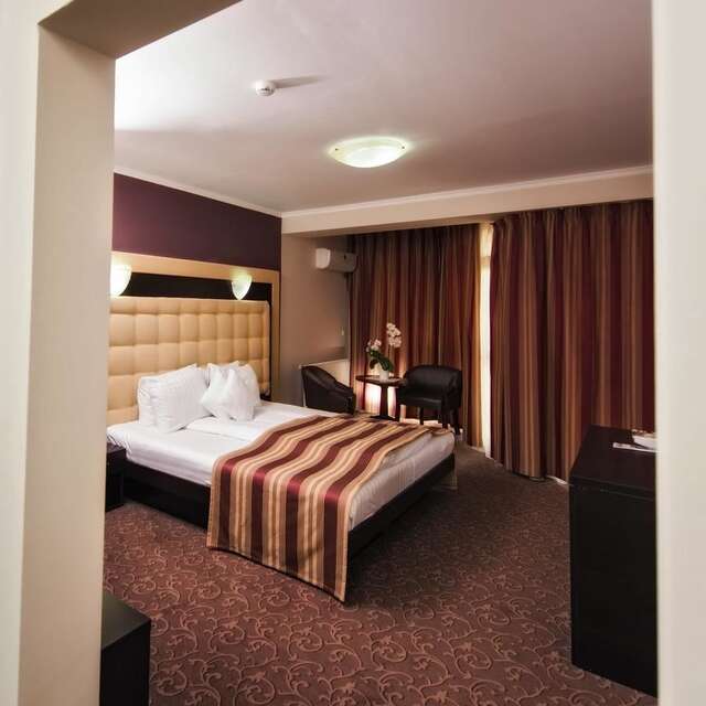Отель Hotel Ozana Бистрица-16